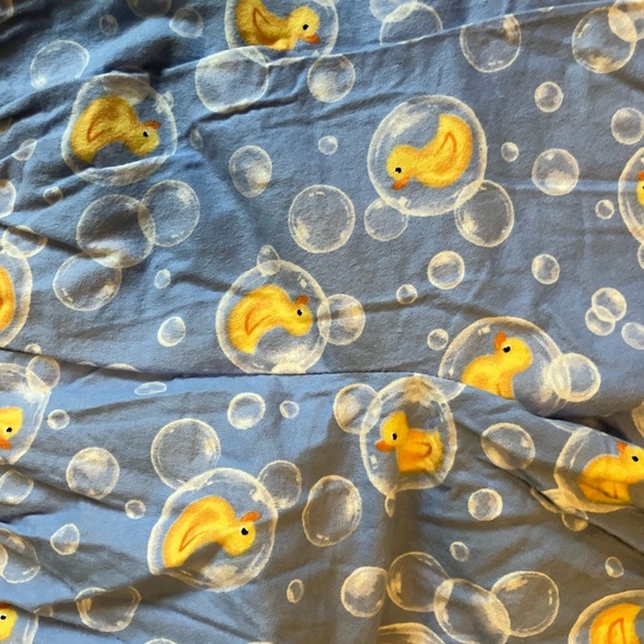RUBBER DUCK & BUBBLES SET SLEEPWEAR - Picture 8 of 11